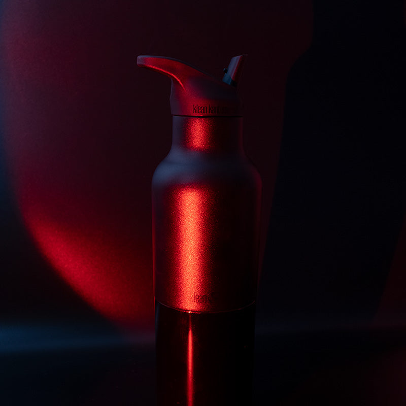 20oz-rise-classic-may-the-4th-c6 20oz_rise_classic_may_the_fourth_starwars_black_bottle_redglow_square.jpg