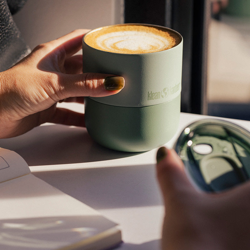 slide-lid-c7 8oz_rise_lowball_iceberg_coffee_espresso_sun_slide_lid_closeup_square.jpg