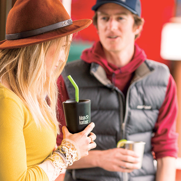 tumbler-straw-lid-with-straw-n0 K16VSSC-SB-guy-girl_style_9a499e23-5b7a-4a0d-b42e-d1b4b02627b2.jpg
