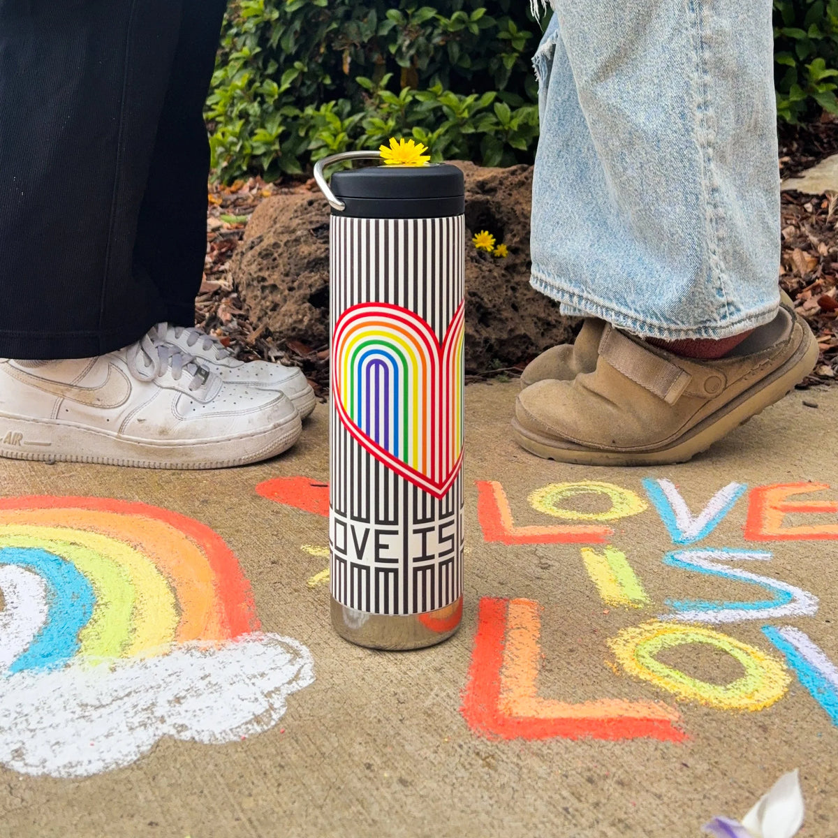 20oz-tkwide-with-twist-cap-pride-stripes-k0 Pride-2.webp