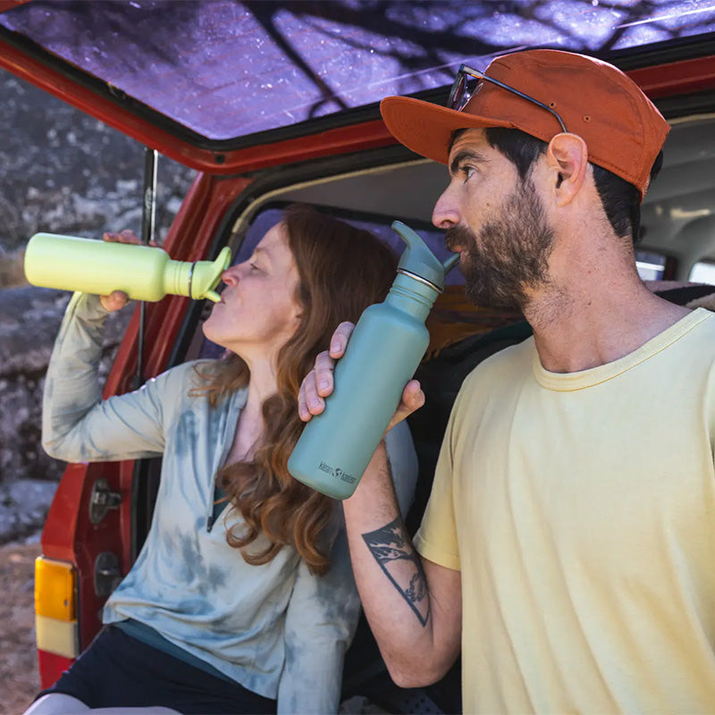 27oz-classic-with-flip-seal-sport-cap-b6 classic_27oz_flip_seal_couple_tailgate_tip-sip_square.jpg