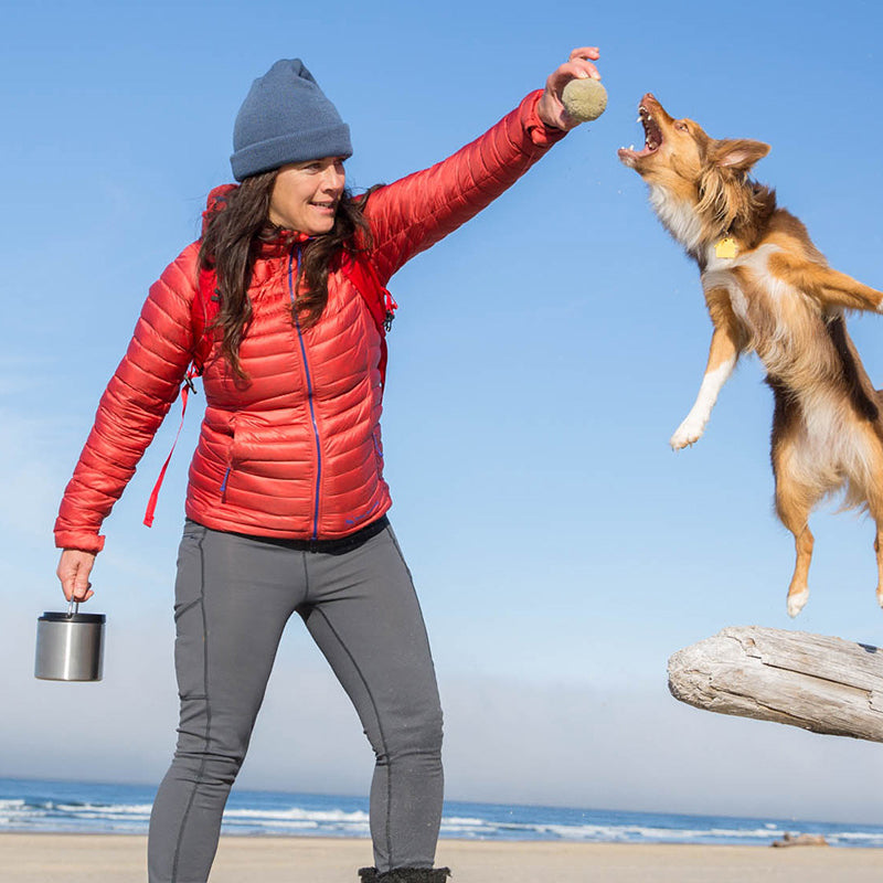 32oz-tkcanister-food-container-l7 food_canister_32oz_girl_beach_dog_jump_square.jpg