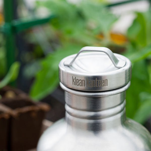 classic-steel-loop-cap-i9 stainless_cap_garden_lifestyle.jpg