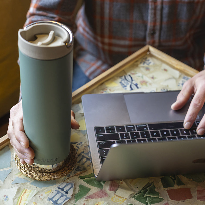 20oz-tkwide-with-cafe-cap-u1 tkwide_20oz_insulated_tumbler_cafe_laptop_closeup_square.jpg